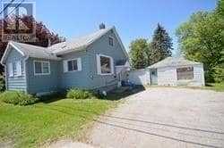 260 The Queensway Road S, Georgina, photo 3