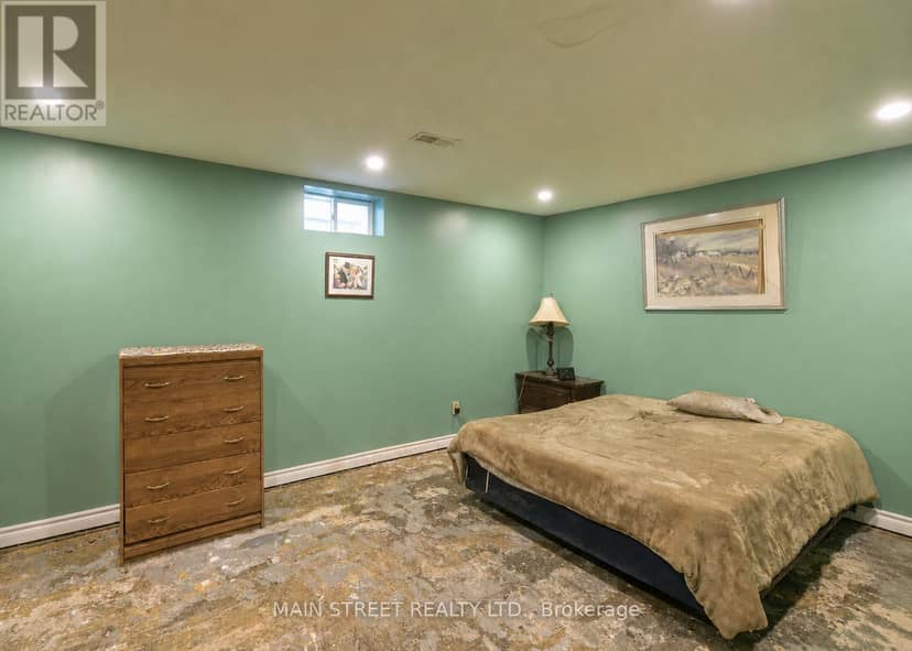 2 - 231 Oxford Street — photo 10 of 24