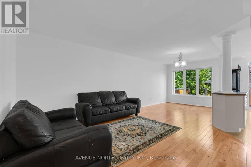 1015 Candlewood Street — photo 16 of 40