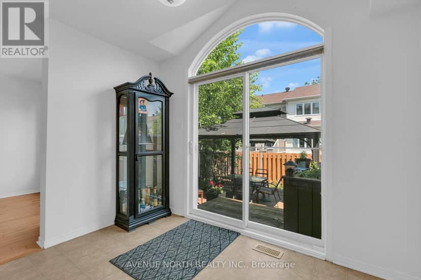 1015 Candlewood Street — photo 23 of 40