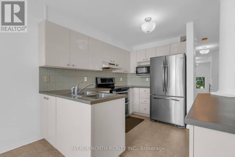 1015 Candlewood Street — photo 27 of 40