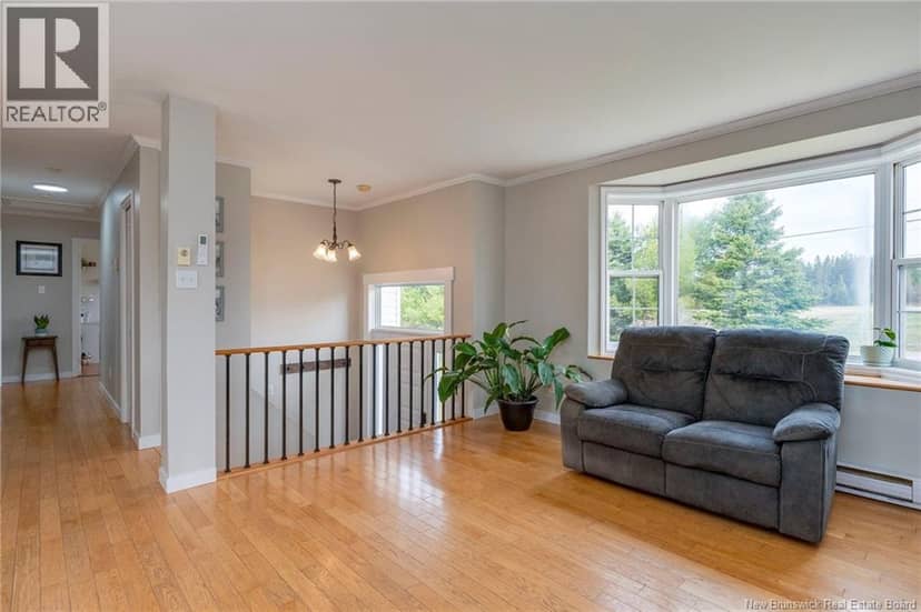 142 Fairfield Road — photo 7 of 40