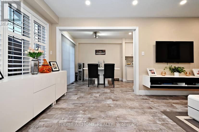 73 Bloomgate Crescent — photo 16 of 40