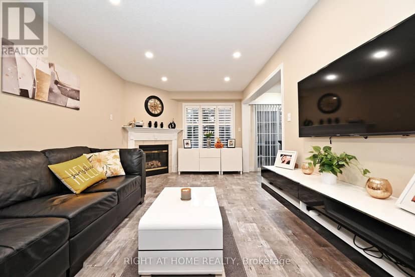 73 Bloomgate Crescent — photo 9 of 40