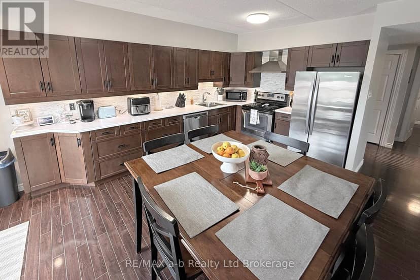 303 - 159 Ferguson Drive — photo 10 of 37
