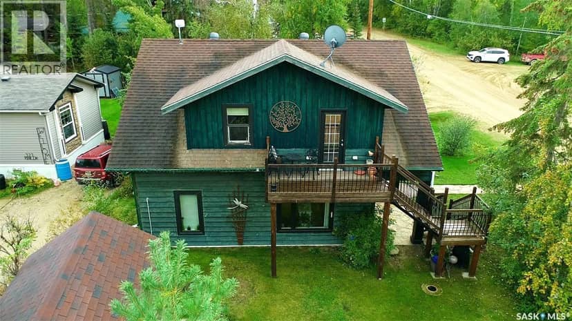 701 Pine DRIVE — photo 3 of 40