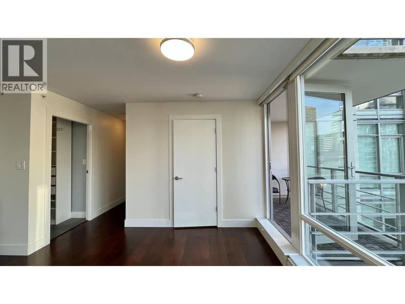 1107 565 SMITHE STREET, Vancouver, photo 5