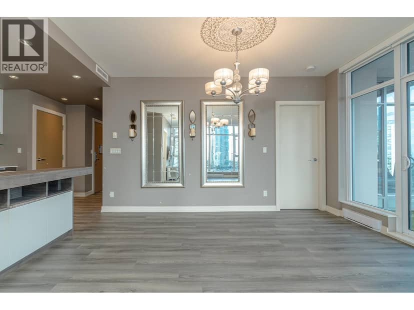 1909 4688 KINGSWAY, Burnaby, photo 3