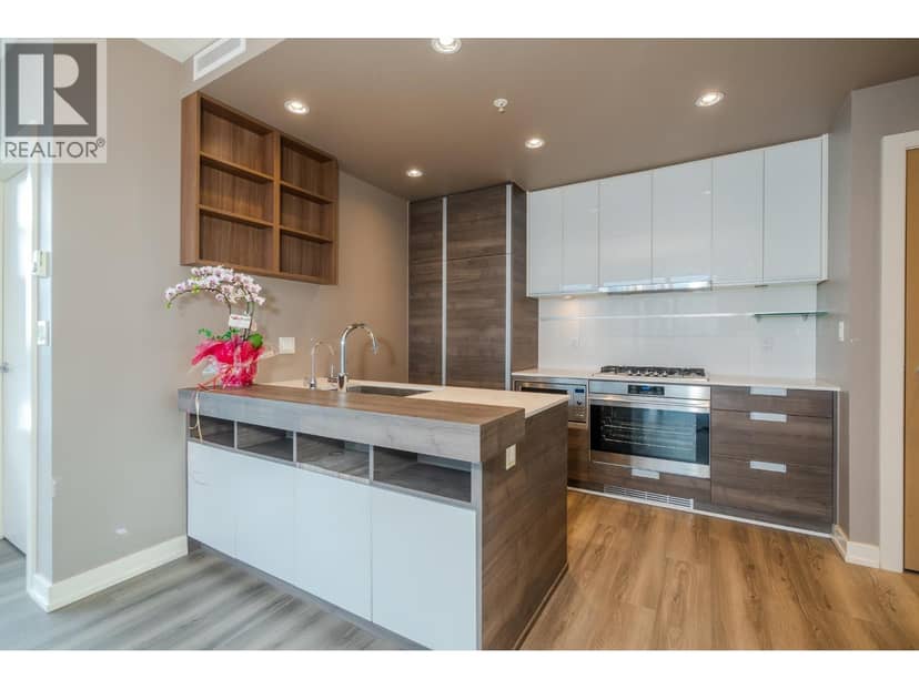 1909 4688 KINGSWAY, Burnaby, photo 5