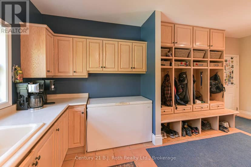 403 Bay Street — photo 20 of 40