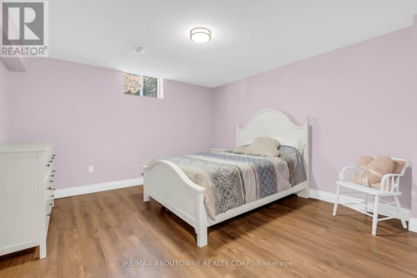 71 Newport Lane — photo 36 of 40