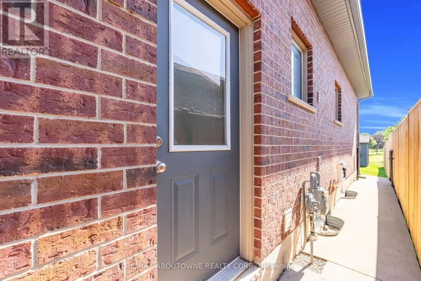 71 Newport Lane — photo 40 of 40