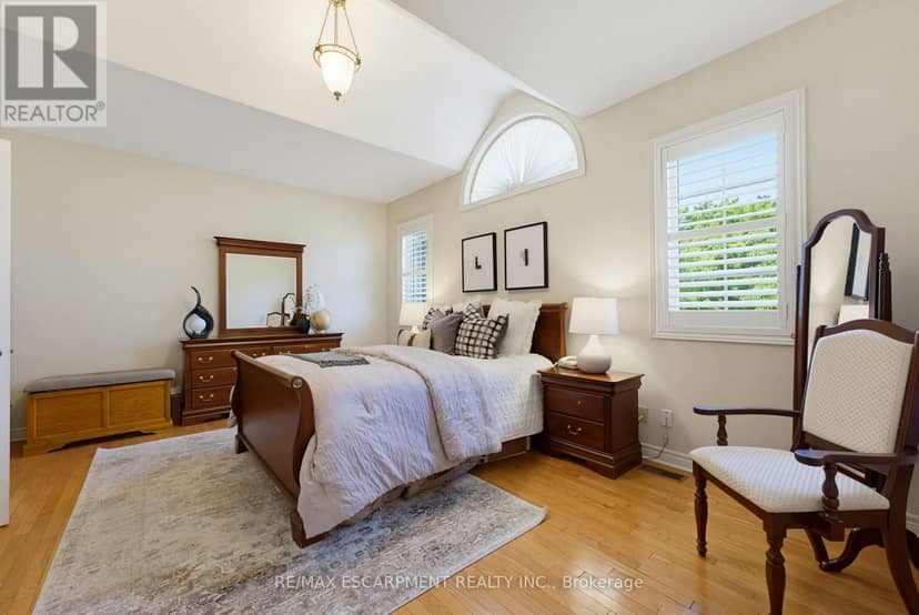 4188 Victoria Avenue — photo 29 of 40
