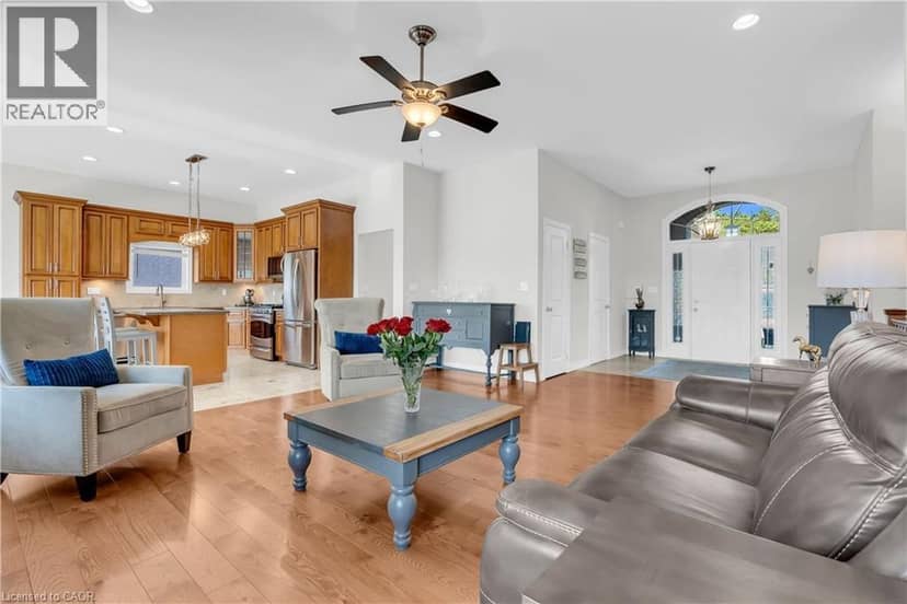 71 NEWPORT Lane — photo 14 of 40