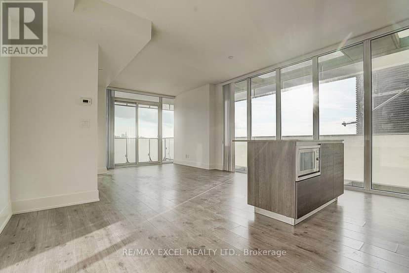 2201 - 200 Bloor Street W — photo 14 of 37