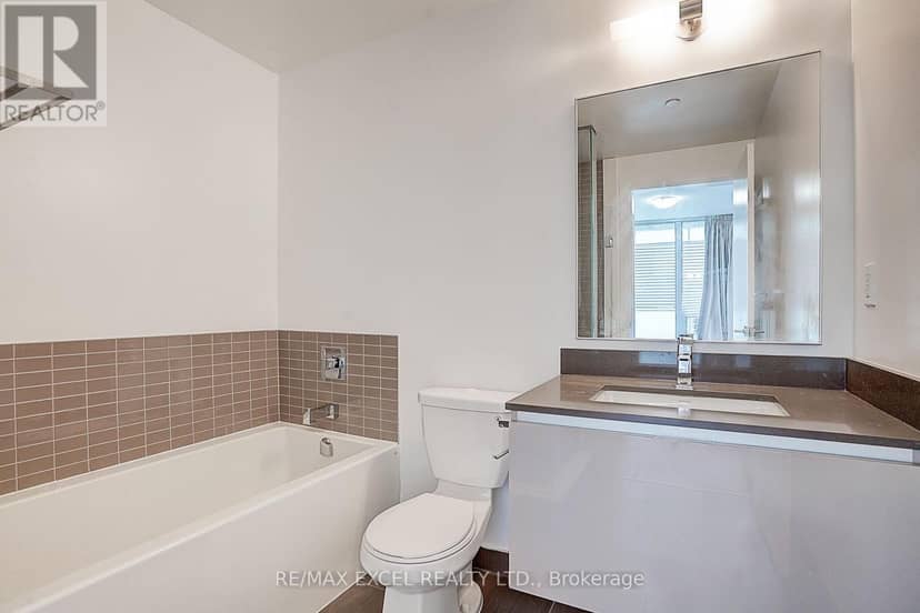 2201 - 200 Bloor Street W — photo 27 of 37