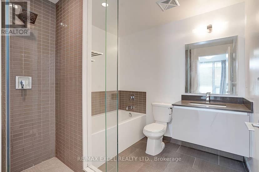 2201 - 200 Bloor Street W — photo 28 of 37