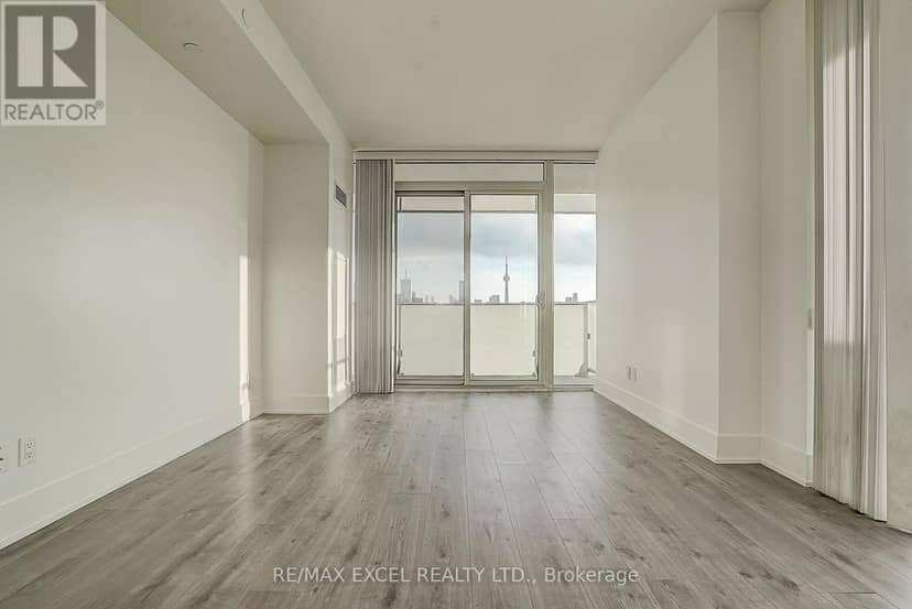 2201 - 200 Bloor Street W — photo 34 of 37