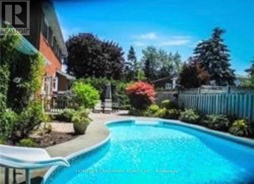 15 Tofino Crescent — photo 2 of 23