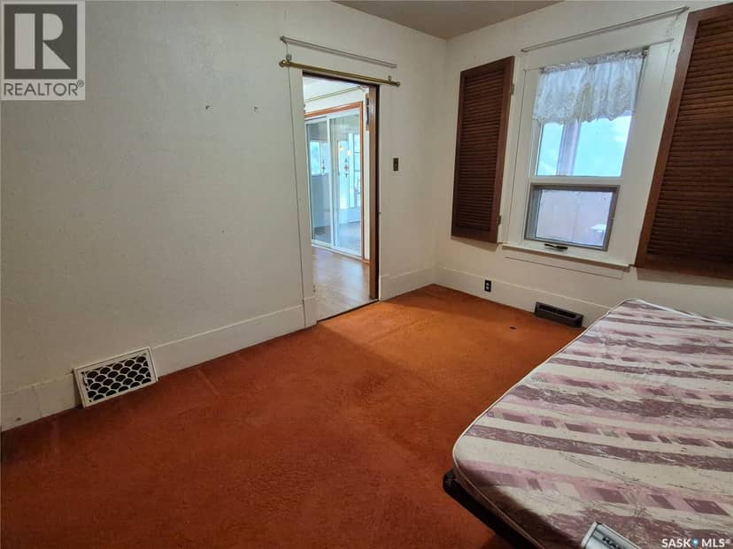 181 2nd STREET W — photo 13 of 40