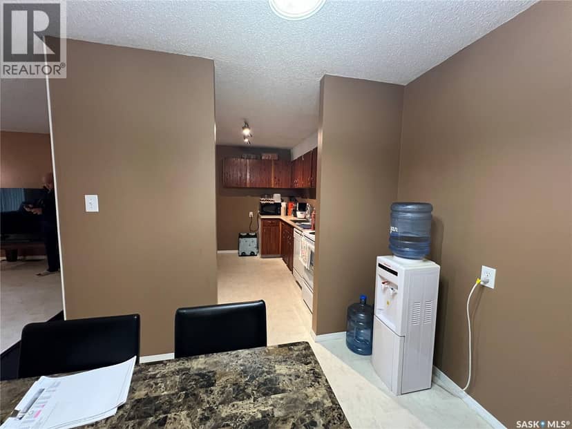 410 510 Prairie AVENUE — photo 33 of 40
