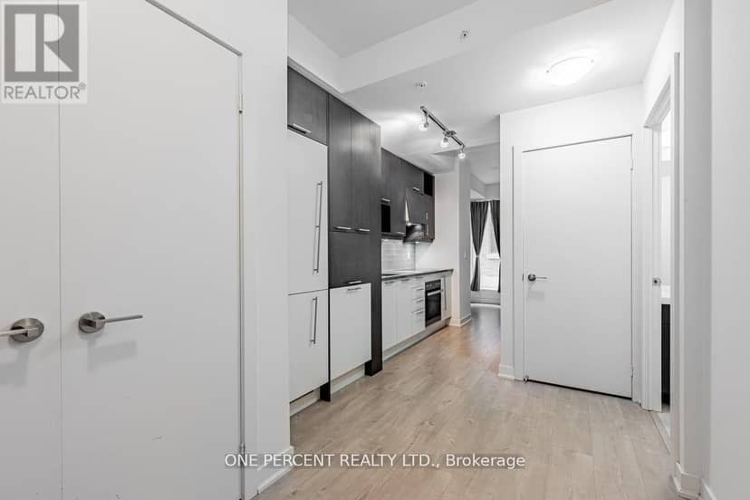 426 - 30 Nelson Street — photo 3 of 26