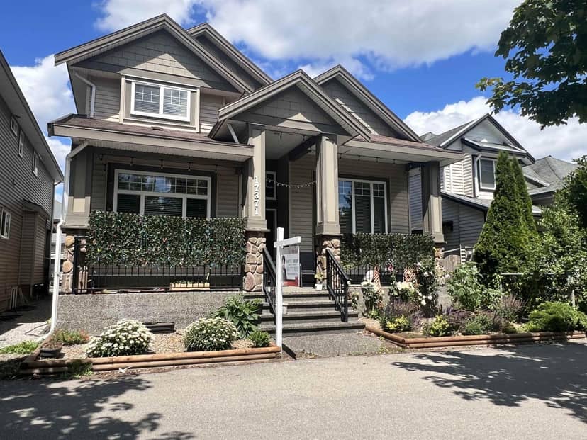 17371 64 AVENUE, Surrey