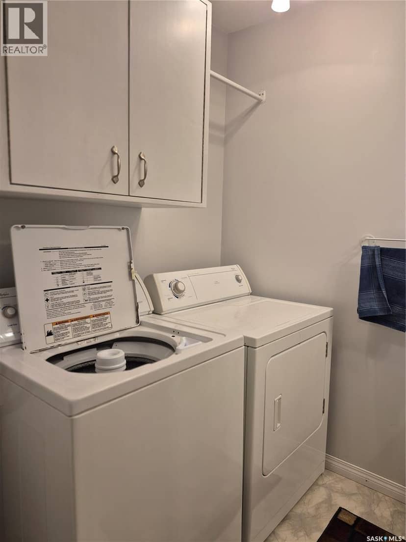 108 Downey STREET — photo 10 of 31