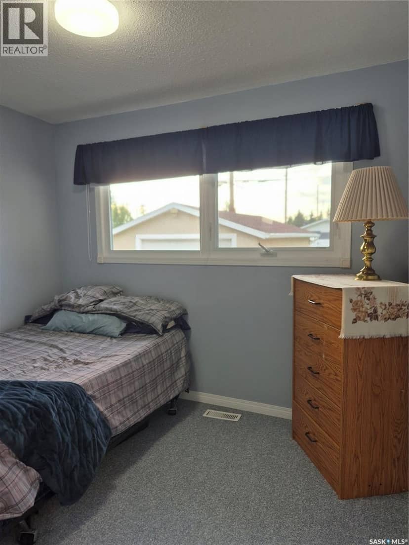 108 Downey STREET — photo 11 of 31