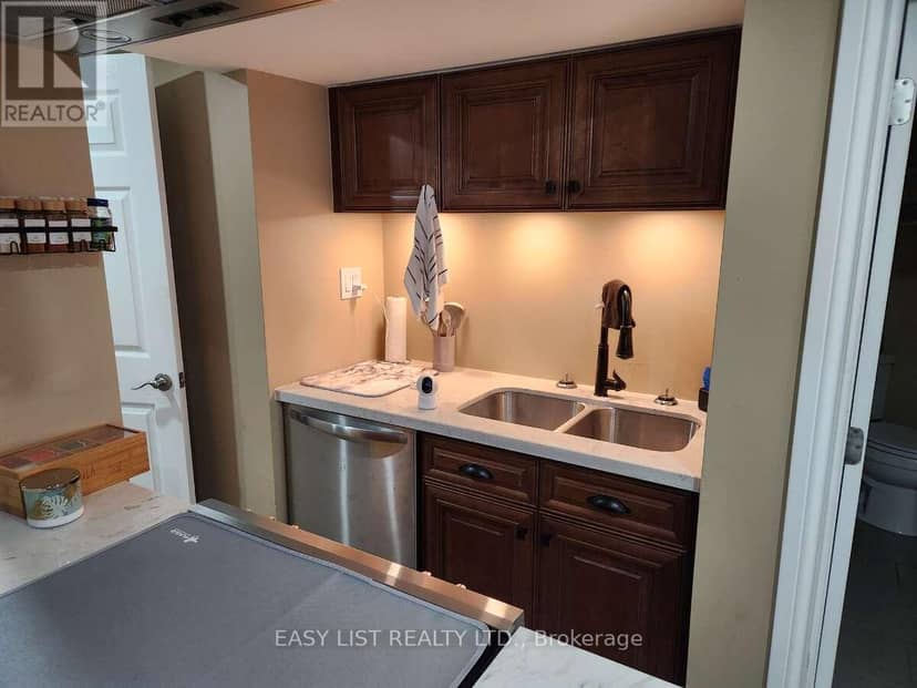 222 Sprucewood Crescent — photo 27 of 35