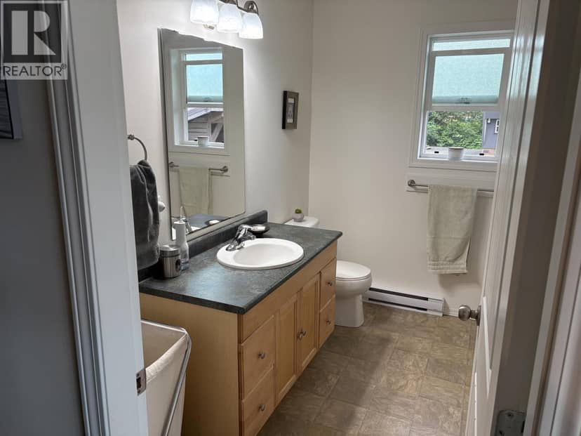 820 OCEANVIEW DRIVE, Daajing Giids City, photo 2