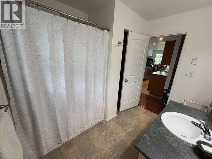 820 OCEANVIEW DRIVE, Daajing Giids City, photo 3
