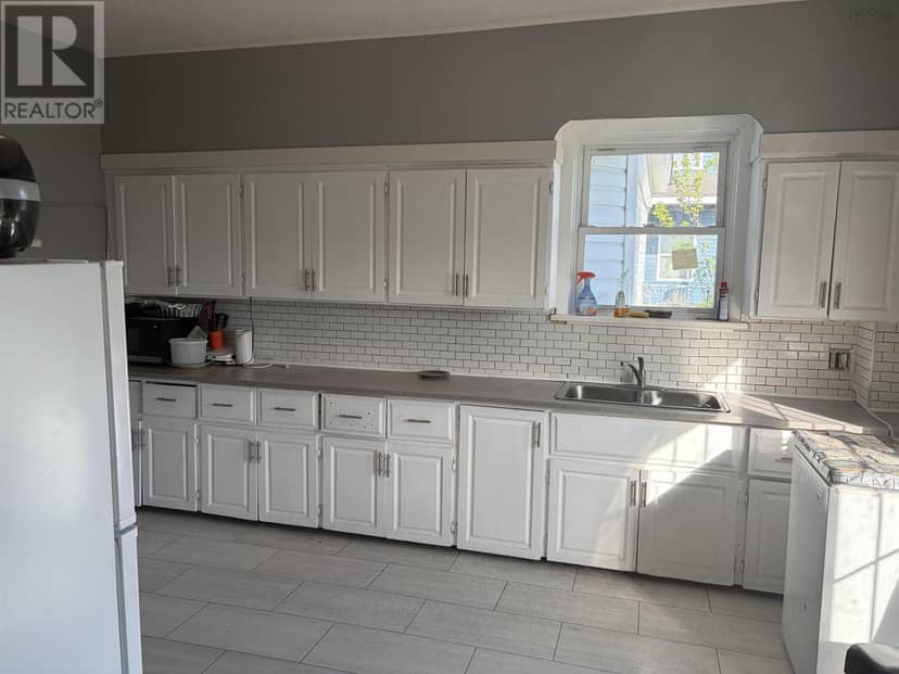 360 St. Peters Road — photo 6 of 16