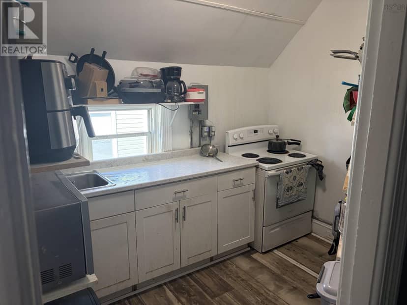 360 St. Peters Road — photo 13 of 16