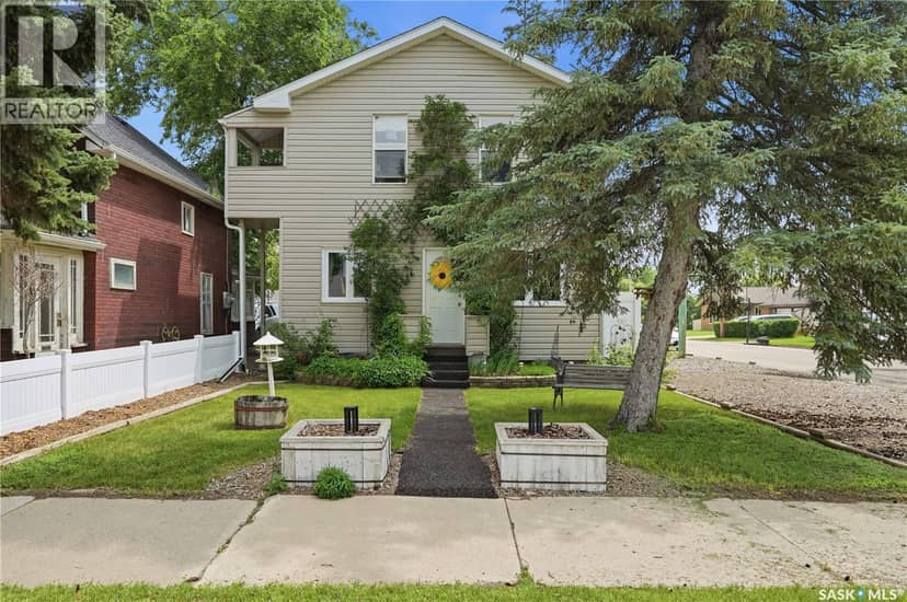 1001 4th AVENUE NE, Moose Jaw, photo 2