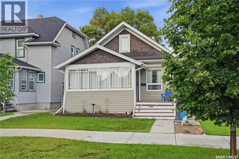 1157 3rd AVENUE NW, Moose Jaw, photo 2