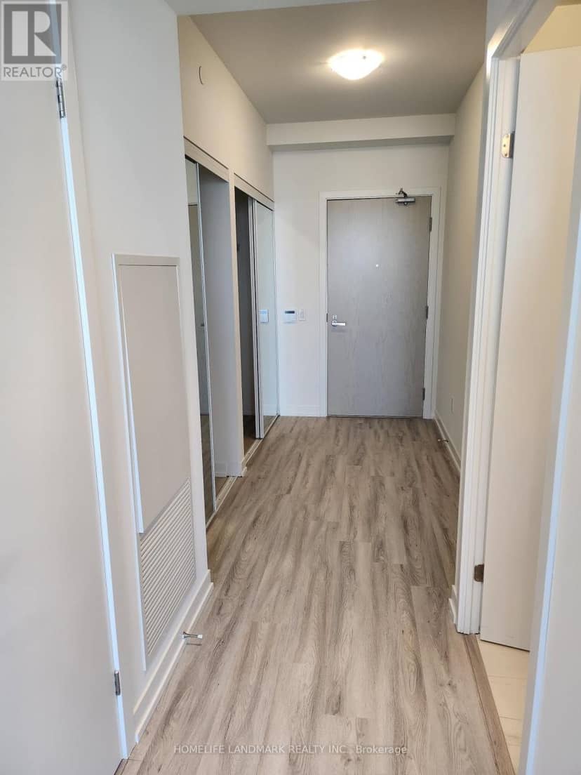 5601 - 55 Cooper Street — photo 14 of 24