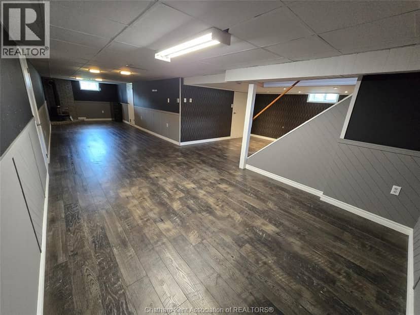 83 Holland Avenue — photo 29 of 40
