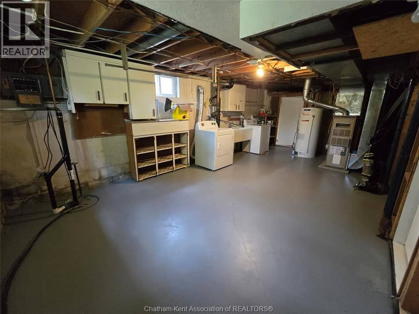 83 Holland Avenue — photo 33 of 40