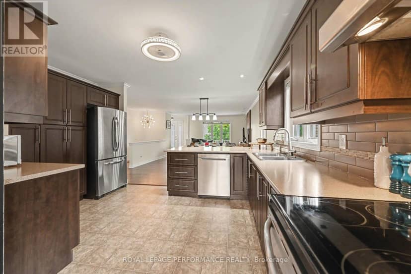 71 Mayer Street — photo 10 of 40