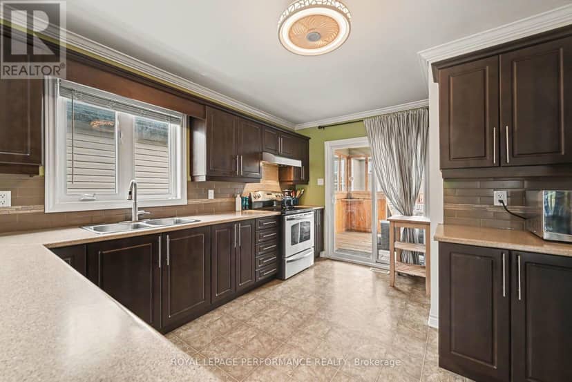 71 Mayer Street — photo 8 of 40
