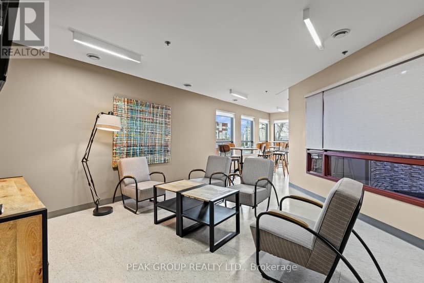 106 - 26 Wellington Street — photo 12 of 12