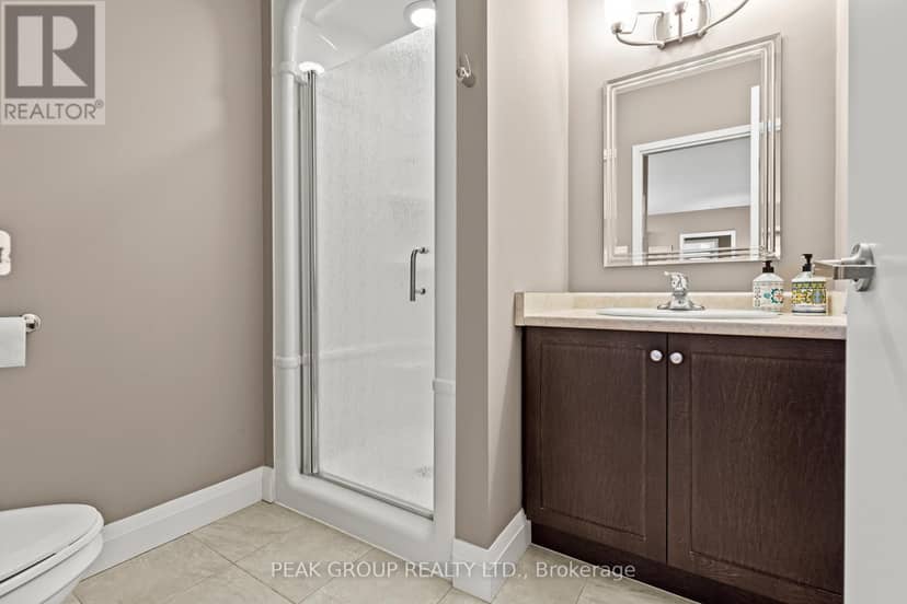 106 - 26 Wellington Street, St. Catharines, photo 8