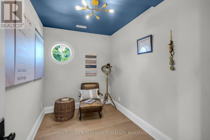 33 Cedar Drive — photo 19 of 40