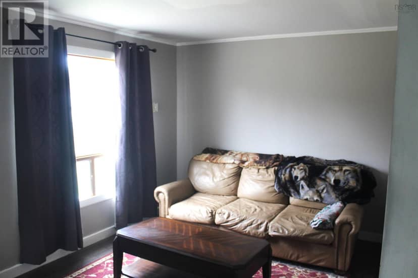 9916 St Margarets Bay Road — photo 5 of 40