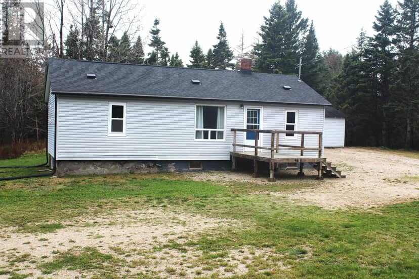 9916 St Margarets Bay Road — photo 18 of 40