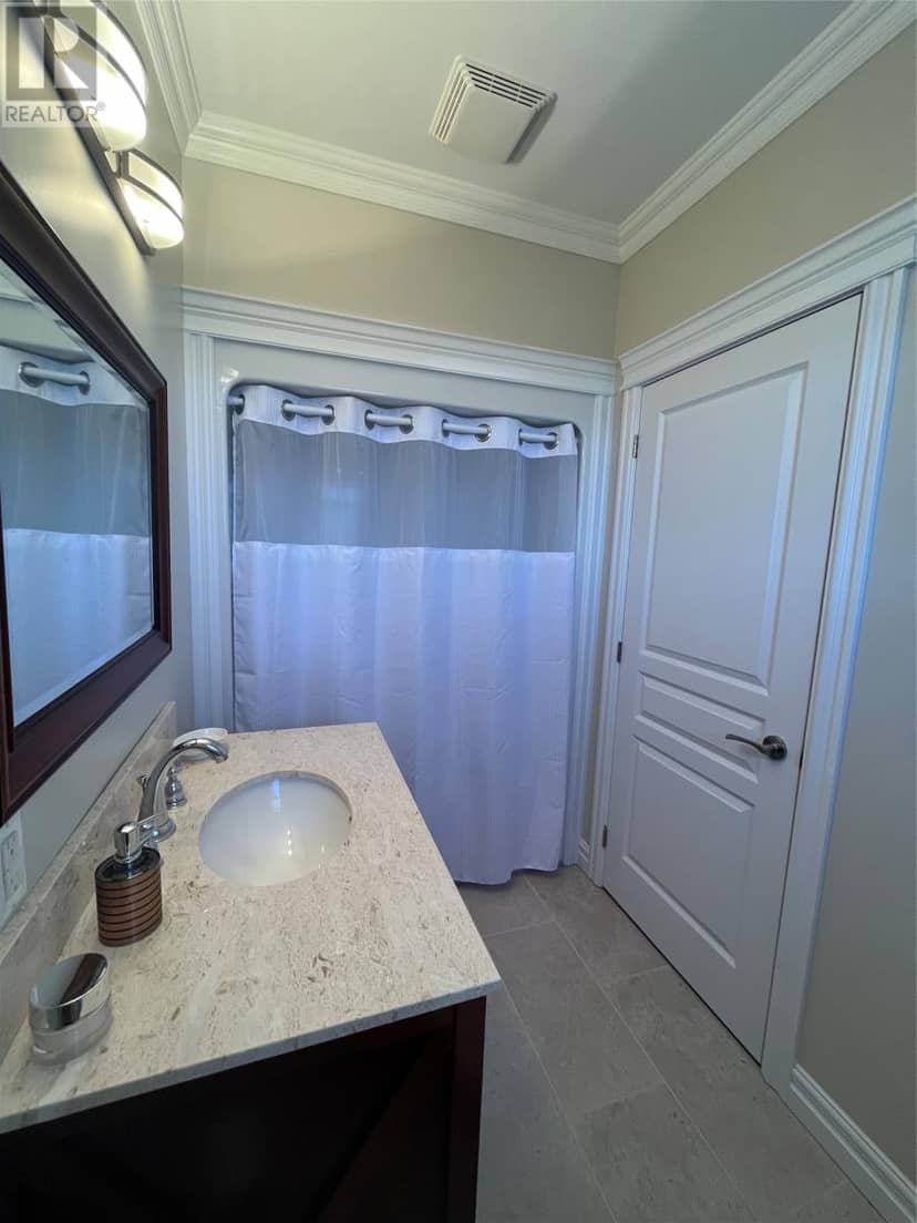 237 John Cabot Drive — photo 31 of 39