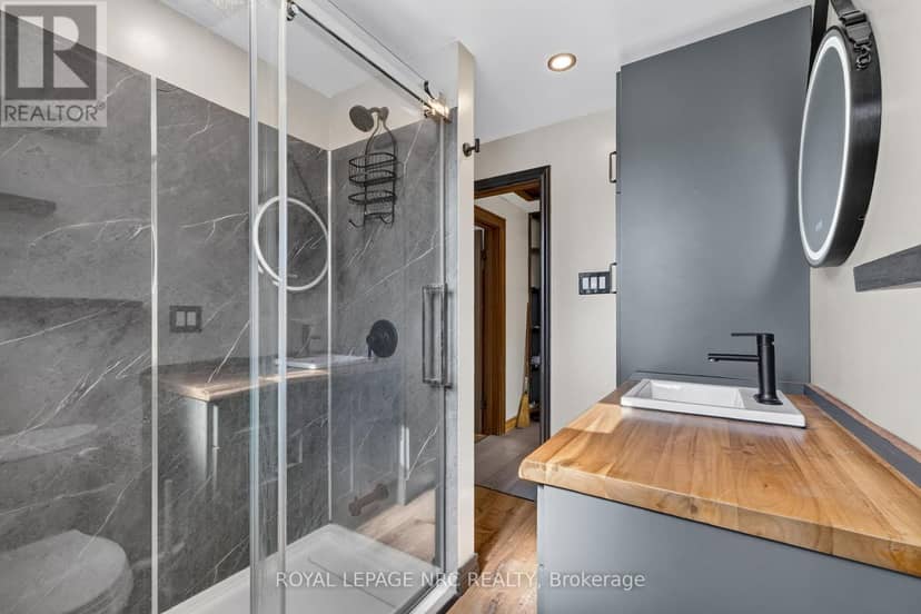 239 Phipps Street — photo 25 of 40