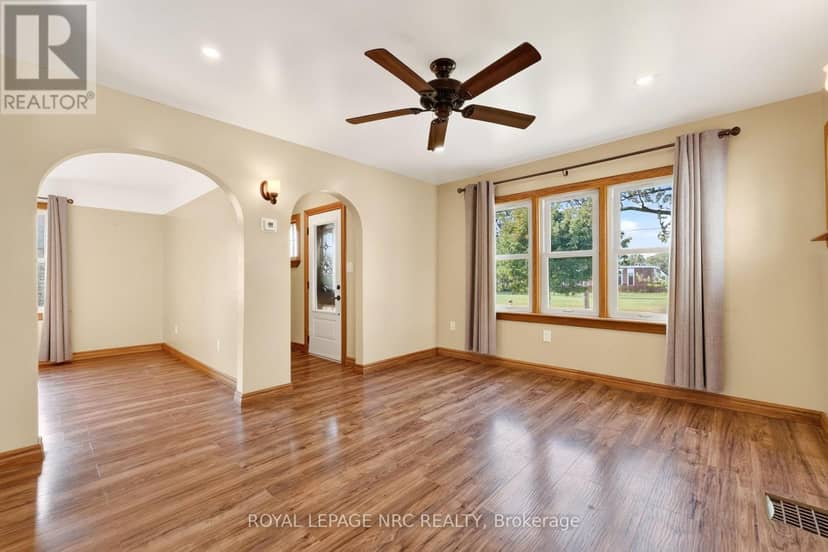 239 Phipps Street — photo 6 of 40