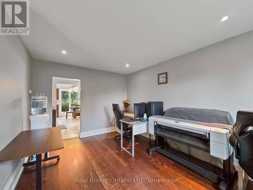 138 Cockshutt Road — photo 14 of 40